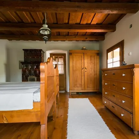 Kali Ko Apartment